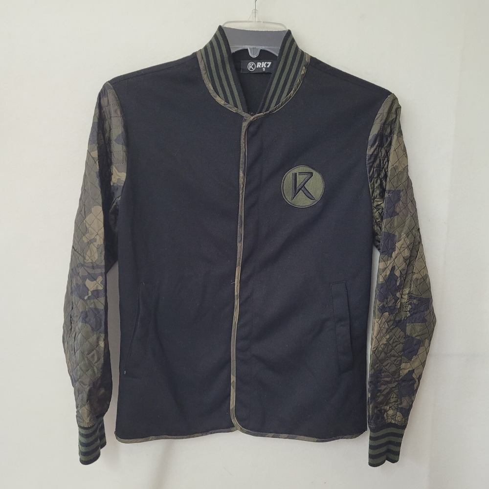 RK7 Bomber Jacket Mens Small‎ Black Camo Quilted Sleeve Snap Front Varsity Coat